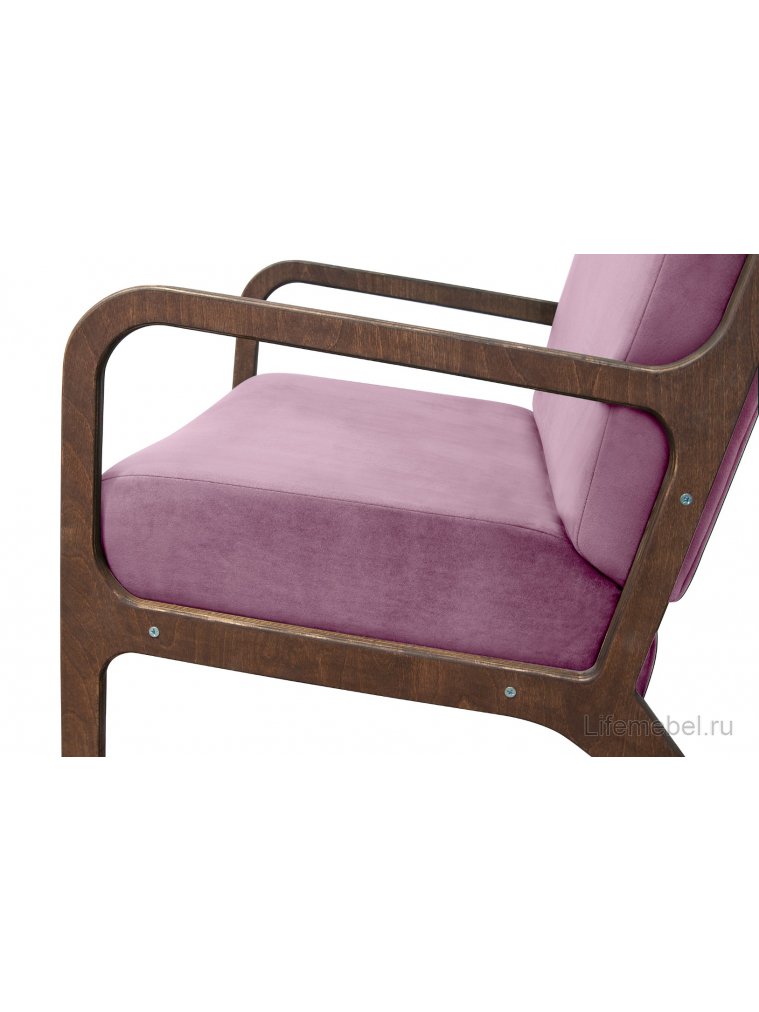 Низкое кресло Mody Pink