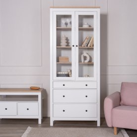 Витрина Сага