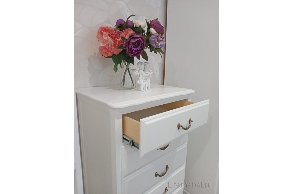 Комод Малонн Ави белый 4 ящика