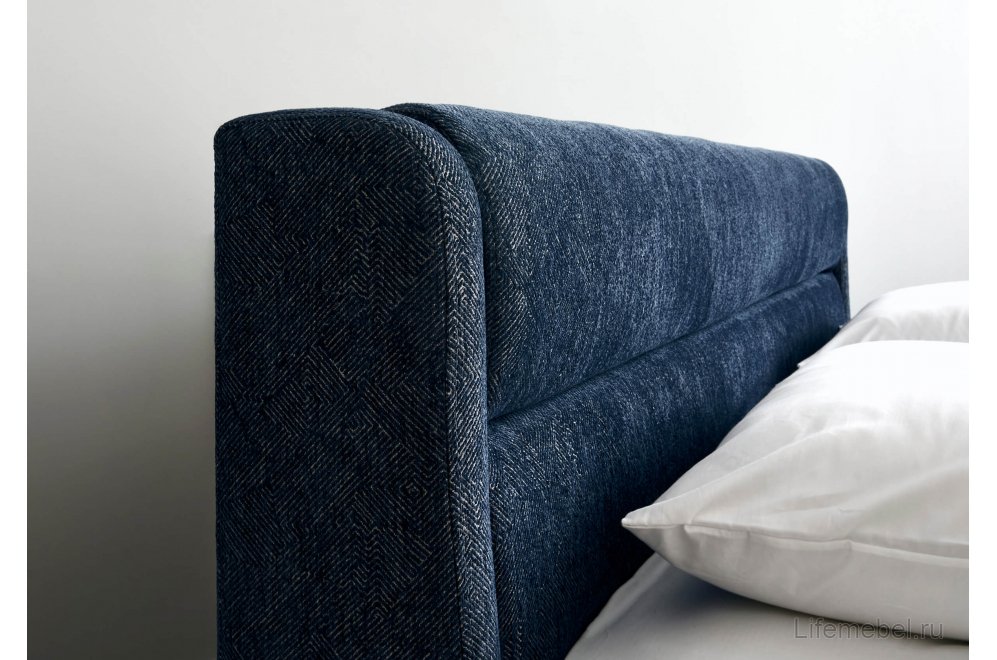 Двуспальная кровать Madrid 180x200 с основанием замша бежевый