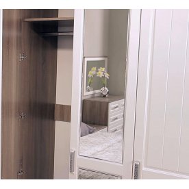 Шкаф двухдверный СМ-223.07.005 зеркало справа