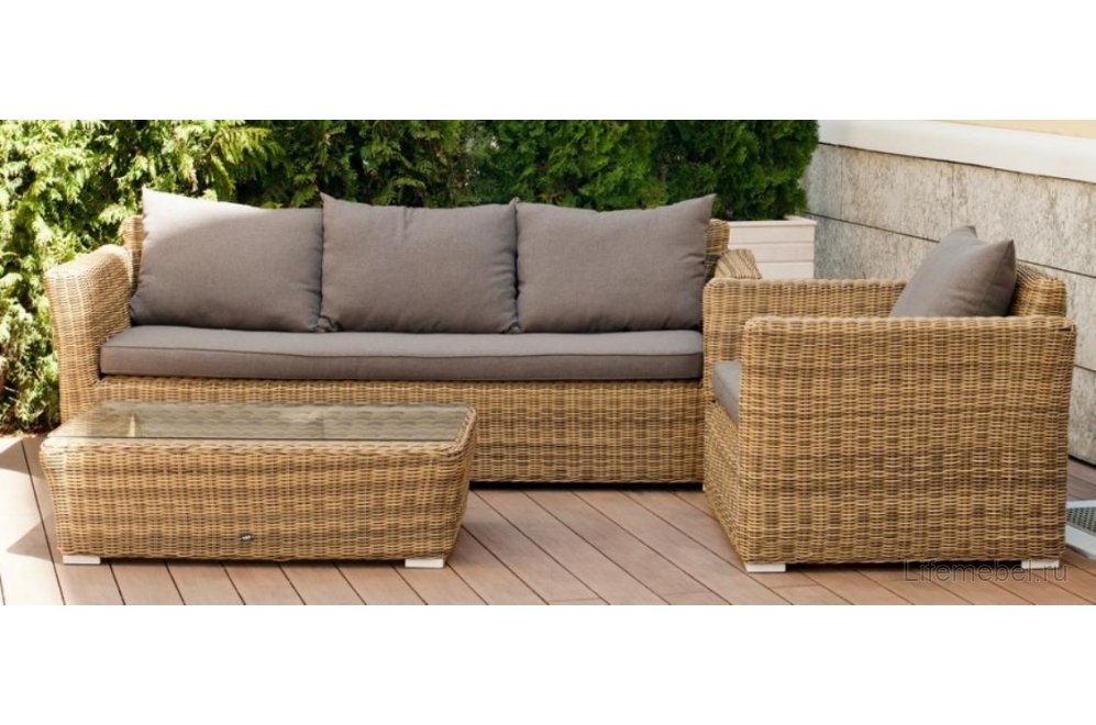 Диван из ротанга трехместный Пакора соломенный