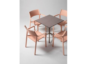 Кресло пластиковое Trill Armchair