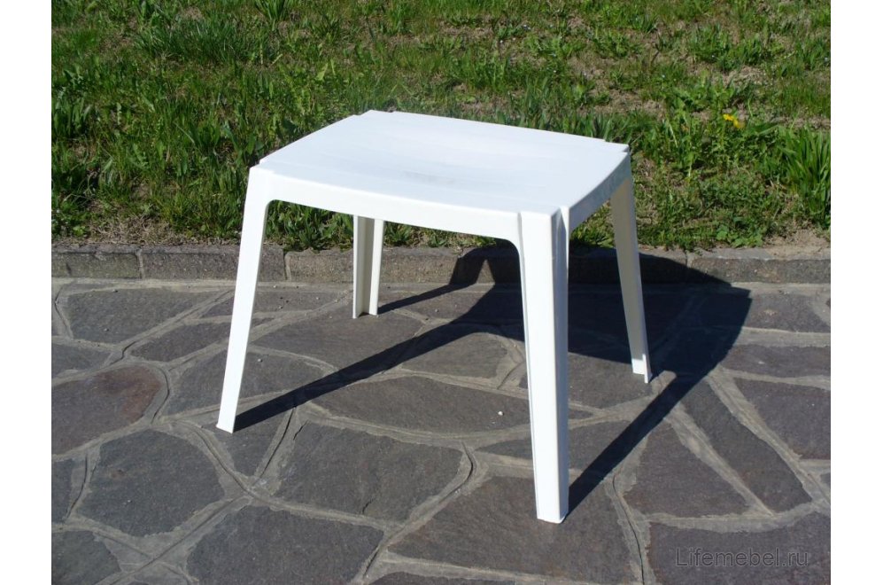 Пластиковый стол Tanga белый