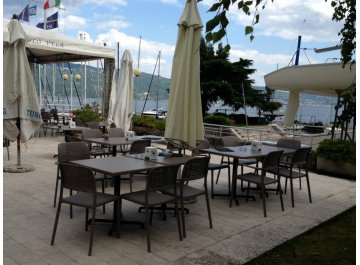 Стул пластиковый Bora Bistrot