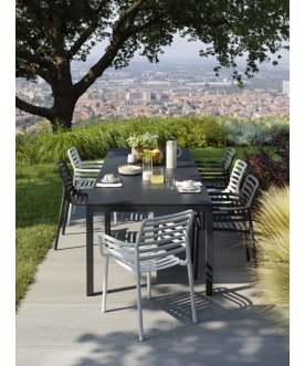 Стул пластиковый Doga Bistrot