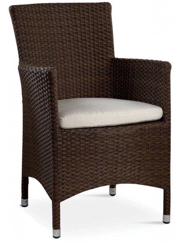 Кресло из ротанга с подушкой GS 909 коричневый / бежевый