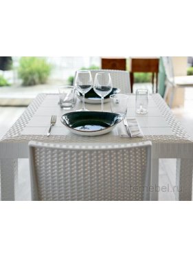 Пластиковое кресло BiRattan collection белое