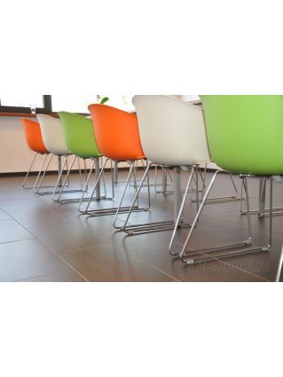 Пластиковое кресло Grace оранжевое