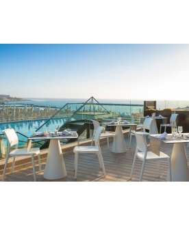 Пластиковый стул Ara