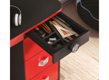 Письменный стол детский Champion Racer