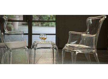 Пластиковый стол Pasha