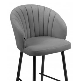 Полубарный стул Бэнбу