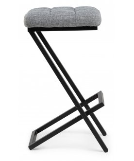 Полубарный стул Амаури