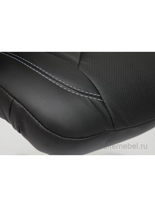 Компьютерное кресло Boss черное