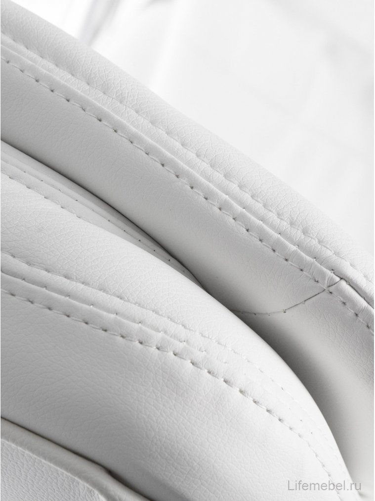 Компьютерное кресло Lyndon белое / хром