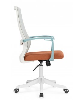 Компьютерное кресло More