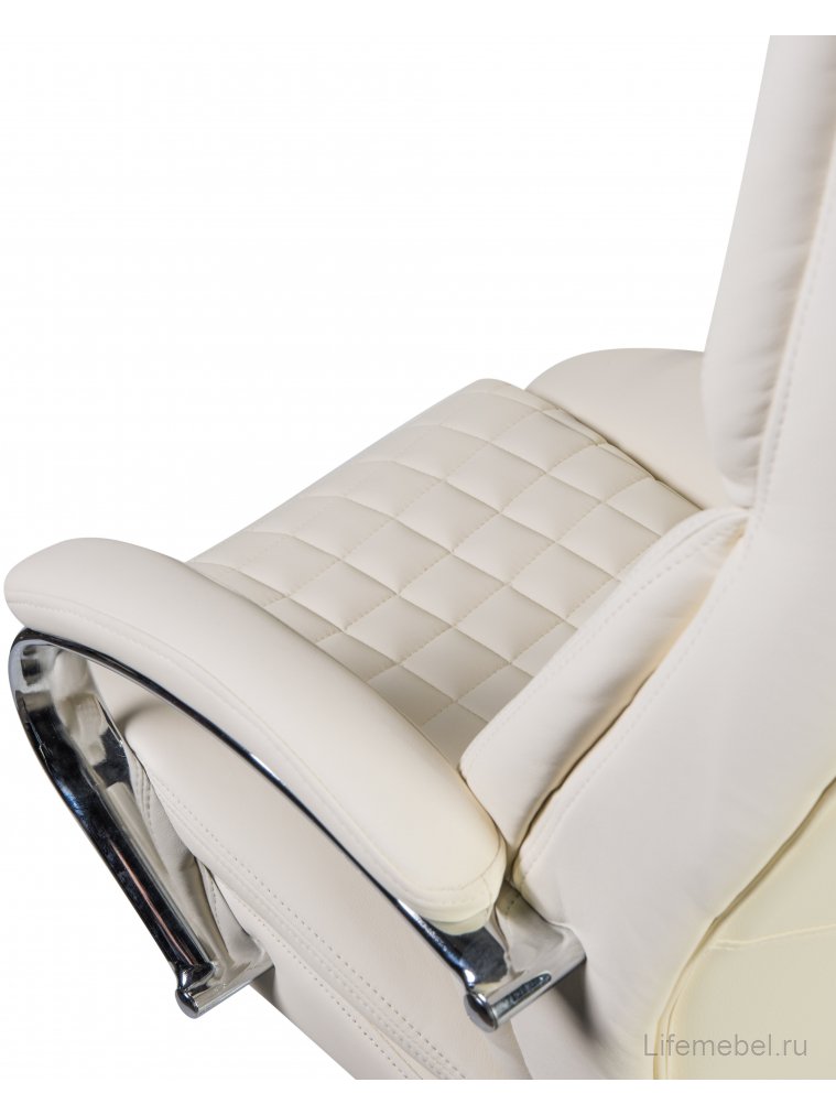 Компьютерное кресло Chester кремовое