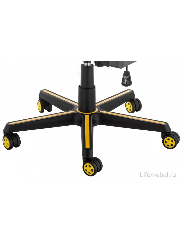 Компьютерное кресло Racer черное / желтое