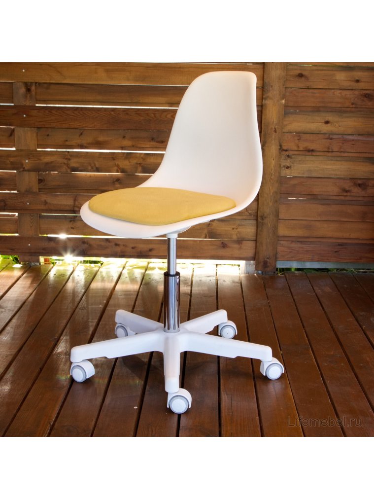 Компьютерное кресло Смузи белый / бежевый