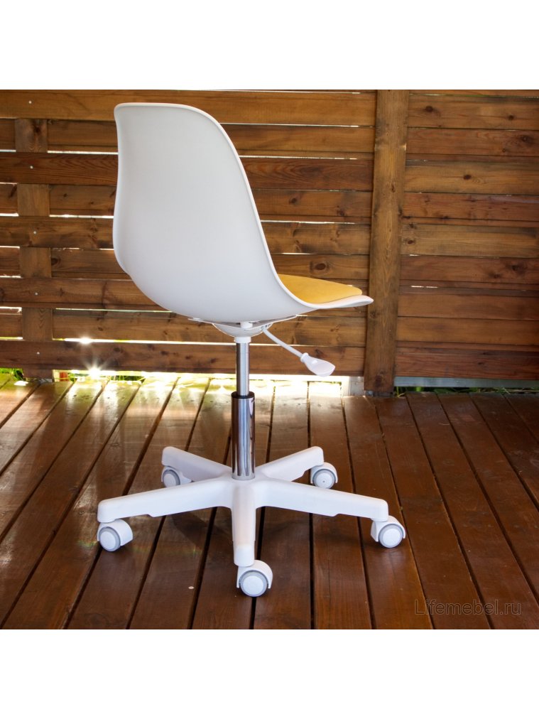 Компьютерное кресло Смузи белый / бежевый