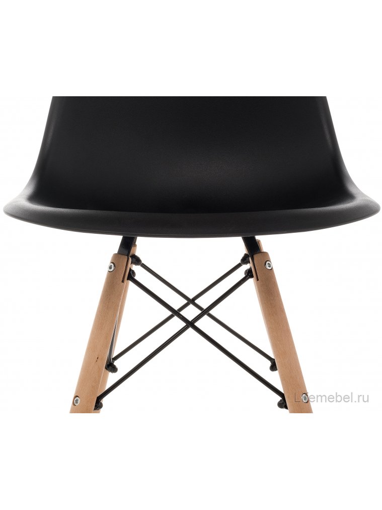 Пластиковый стул Eames PC-015 черный