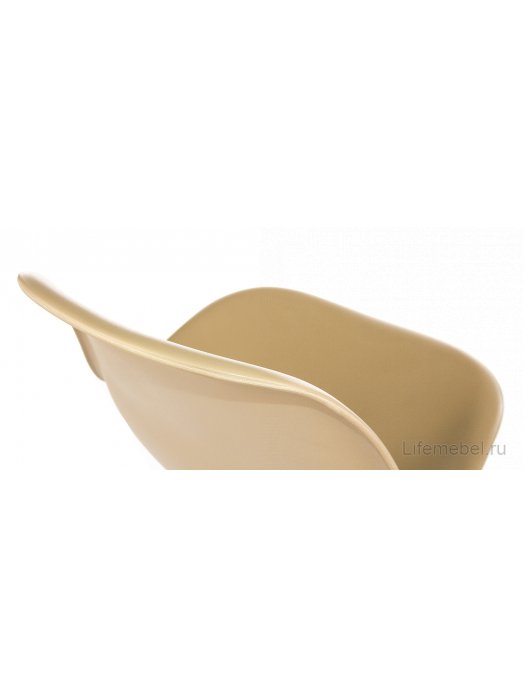 Стул Eames бежевый  / деревянный каркас