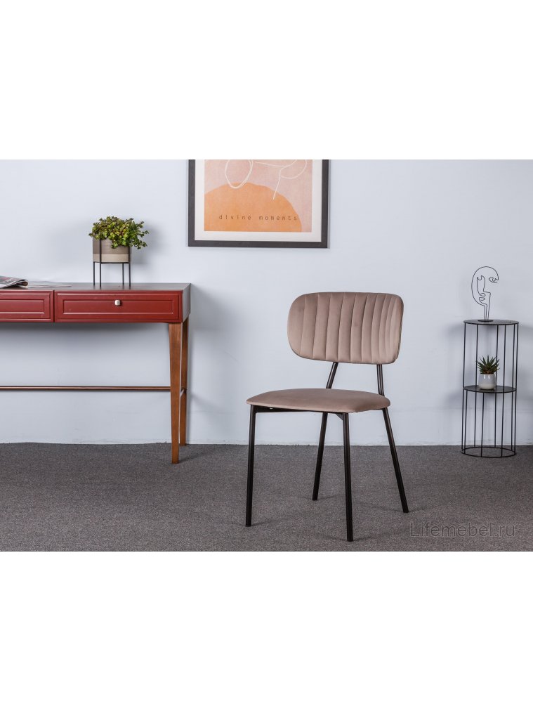Стул на металлокаркасе Fendi бежевый