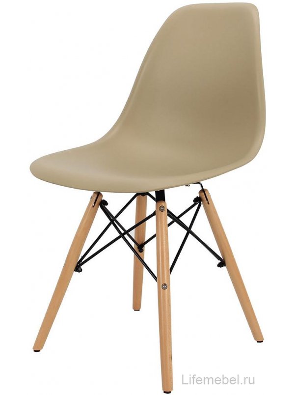 Пластиковый стул Eames латте