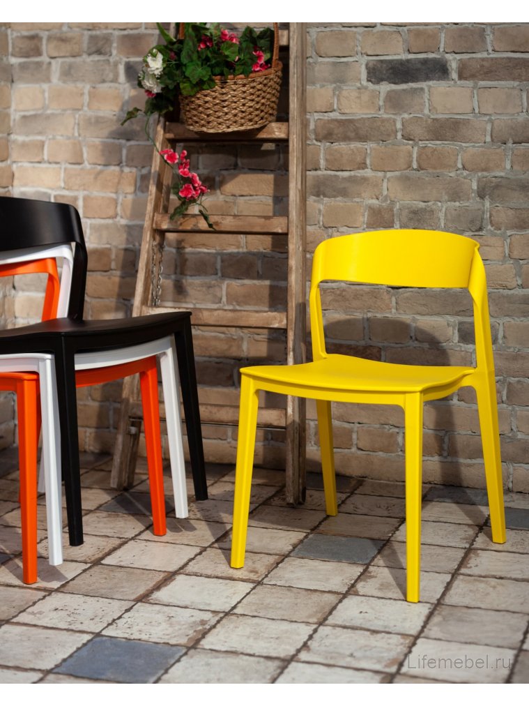 Пластиковый стул Moris нежно-розовый