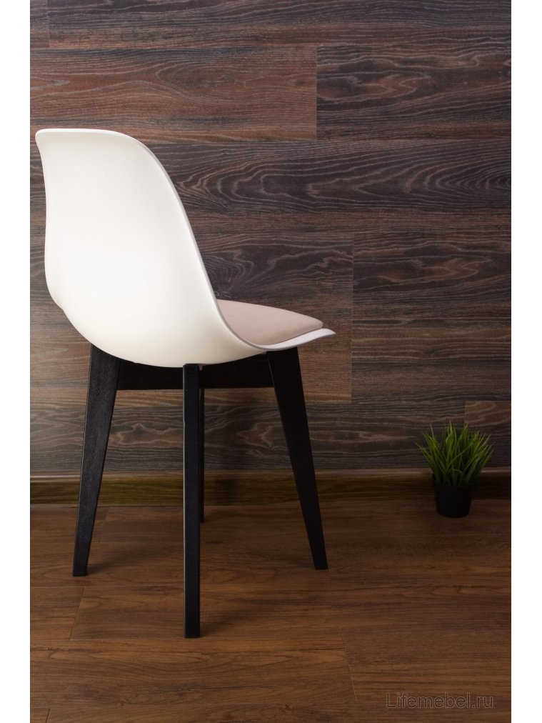 Пластиковый стул Сашш чёрный / белый / бежевый