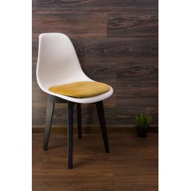 Пластиковый стул Сашш