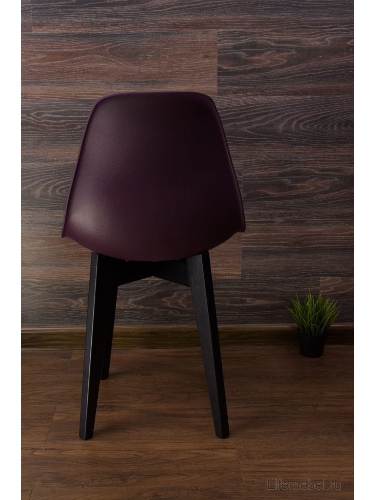 Пластиковый стул Сашш чёрный / фиолетовый