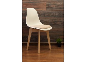 Пластиковый стул Сашш