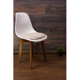 Пластиковый стул Сашш