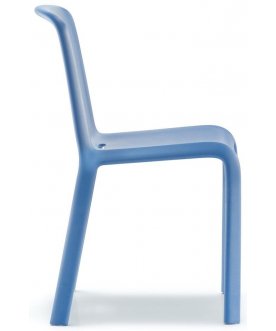 Пластиковый стул Snow