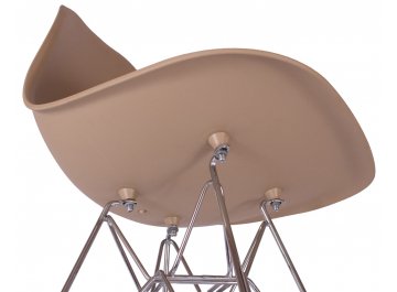 Пластиковый стул Eames