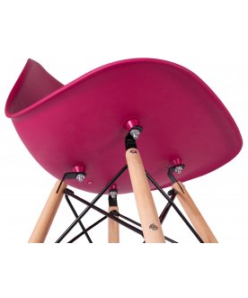 Пластиковый стул Eames