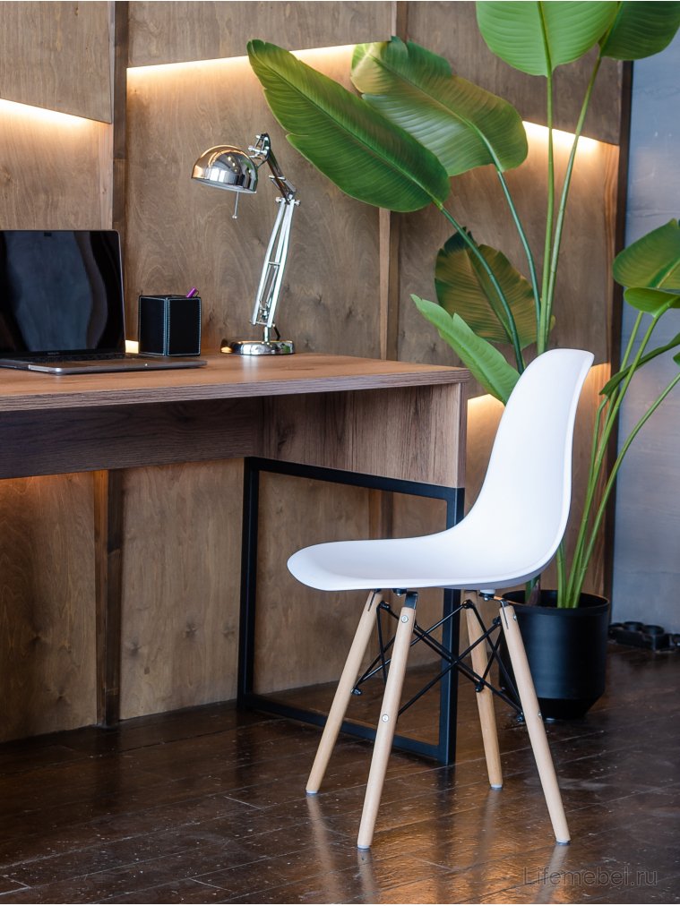 Стул Eames PC-015 белый