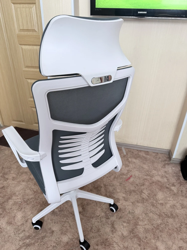 Компьютерное кресло Montana light gray / white фото покупателя 30