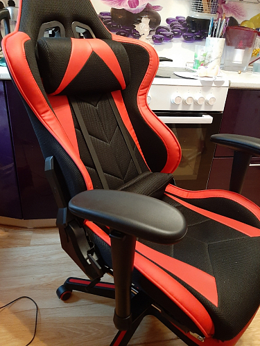 Компьютерное кресло Kano черное / красное фото покупателя 88