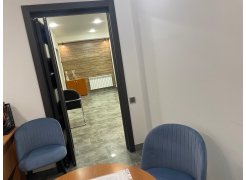 Стул на металлокаркасе Gabi 1 бежевый / черный с серебряными наконечниками фото покупателя 709