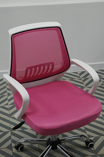 Компьютерное кресло Ergoplus белое / розовое из шоурума 3