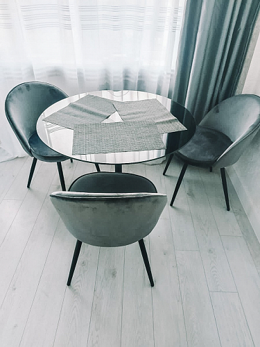 Стеклянный стол Tulip 90 white фото покупателя 25