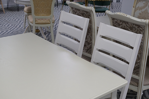 Деревянный стол Алейо молочный из шоурума 2