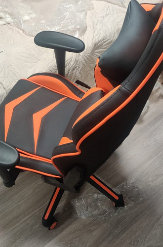 Компьютерное кресло Racer черное / бежевое фото покупателя 160