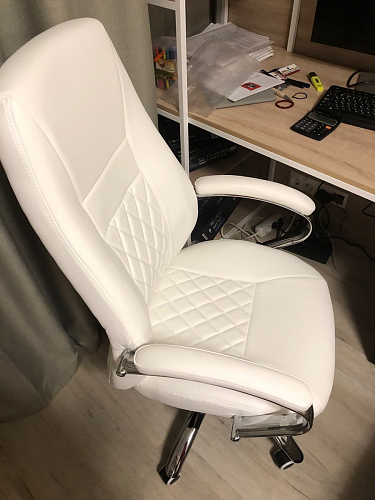 Компьютерное кресло Aragon белое фото покупателя 191