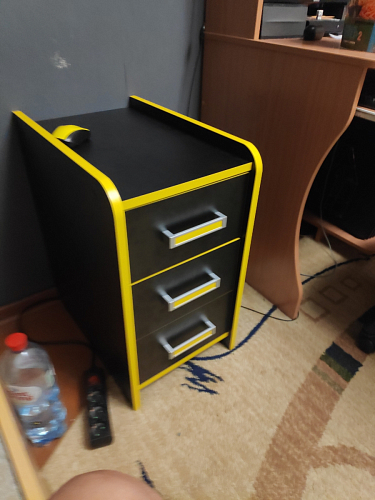 Тумба Ханна черная / красная  - Уцененный экземпляр фото покупателя 147