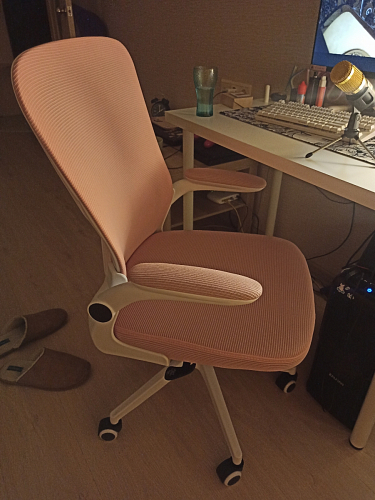 Компьютерное кресло Konfi dark gray / pink / white фото покупателя 134