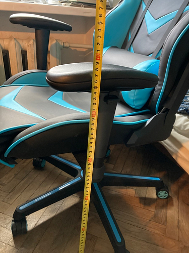 Компьютерное кресло Racer черное / голубое фото покупателя 143